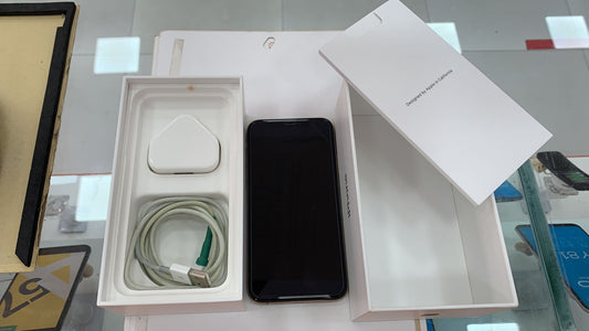 Apple iPhone Xs 256GB (Used)