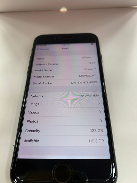 Apple iPhone 7 128GB (Used)