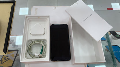 Apple iPhone Xs 256GB (Used)